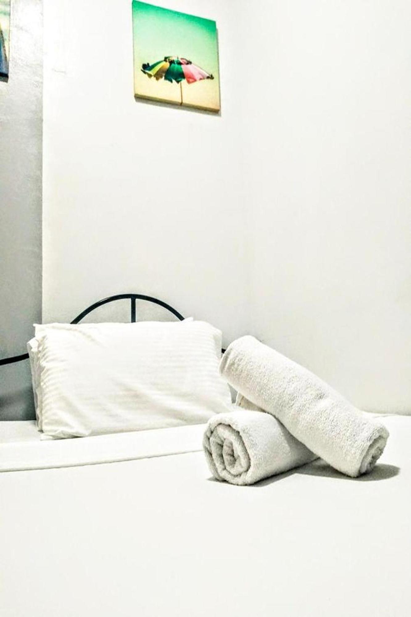 Hometel Barrio House Mactan Lapu-Lapu City Eksteriør billede
