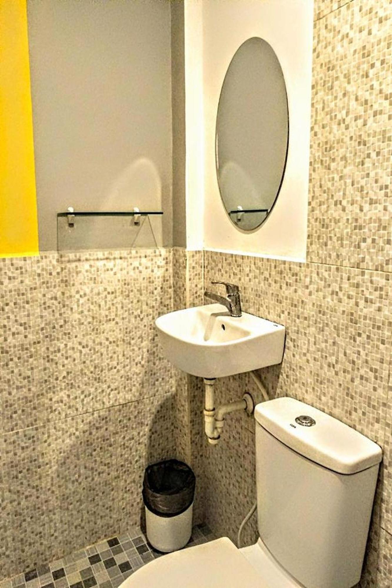 Hometel Barrio House Mactan Lapu-Lapu City Eksteriør billede