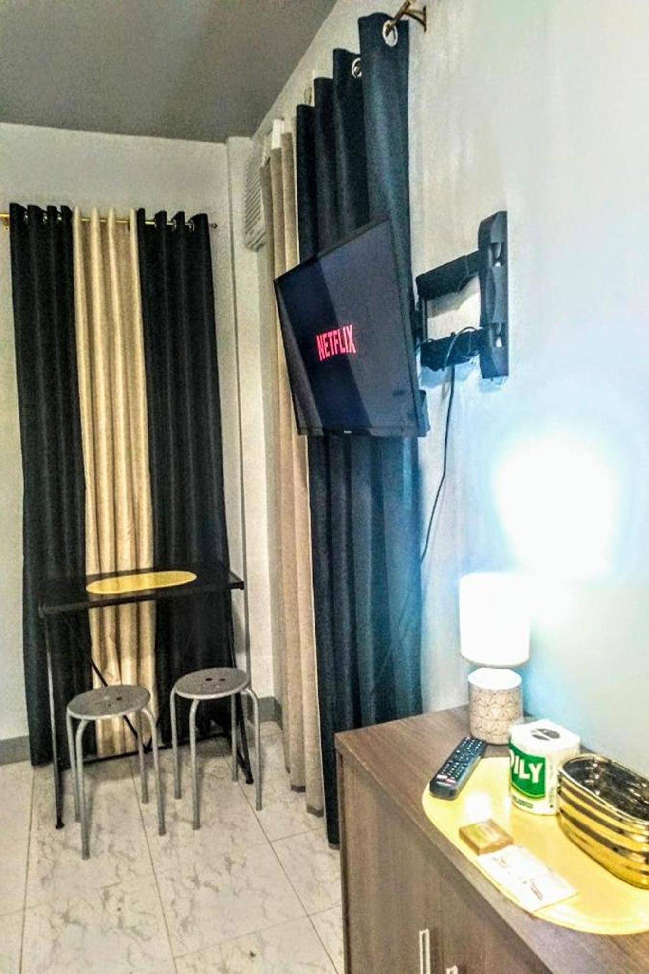 Hometel Barrio House Mactan Lapu-Lapu City Eksteriør billede